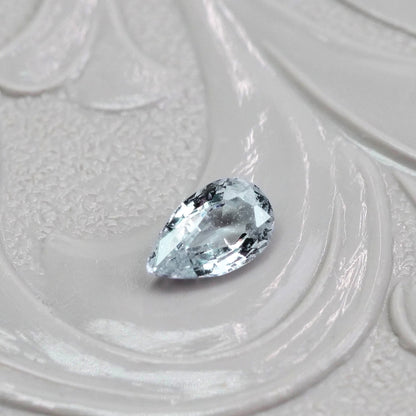 非加熱サファイア 0.25ct ペアシェイプカット 4.9mm×3.0mm×1.8mm【MJ2554-3】
