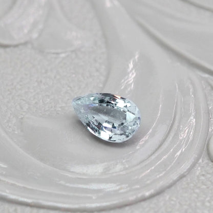非加熱サファイア 0.25ct ペアシェイプカット 4.9mm×3.0mm×1.8mm【MJ2554-3】