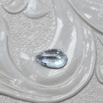 非加熱サファイア 0.25ct ペアシェイプカット 4.9mm×3.0mm×1.8mm【MJ2554-3】