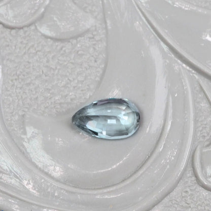 非加熱サファイア 0.22ct ペアシェイプカット 4.8mm×2.9mm×1.8mm【MJ2554-4】