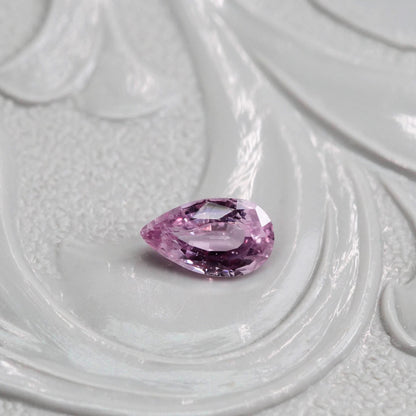 非加熱サファイア 0.25ct ペアシェイプカット 5.0mm×2.9mm×1.9mm【MJ2554-5】