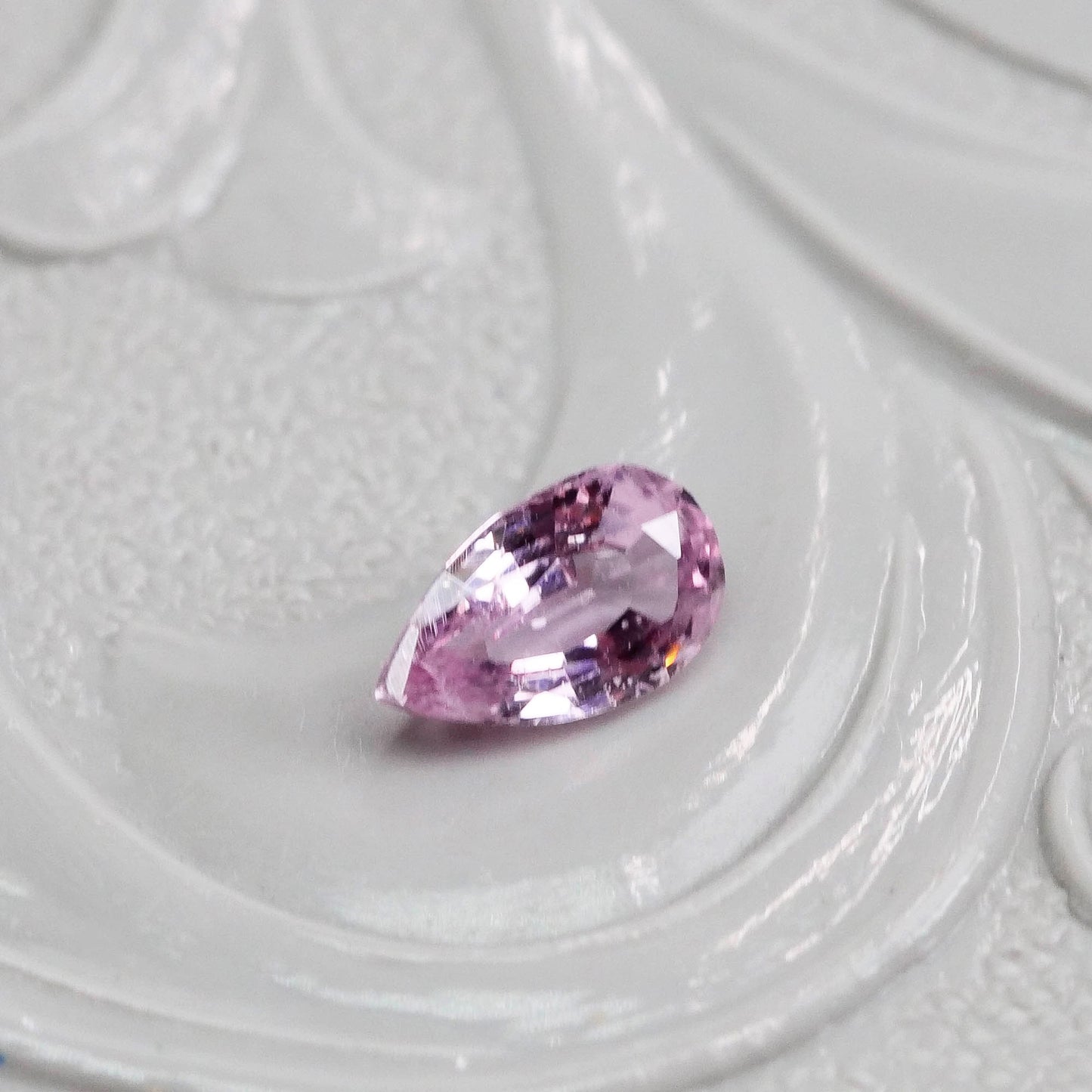 非加熱サファイア 0.25ct ペアシェイプカット 5.0mm×2.9mm×1.9mm【MJ2554-5】