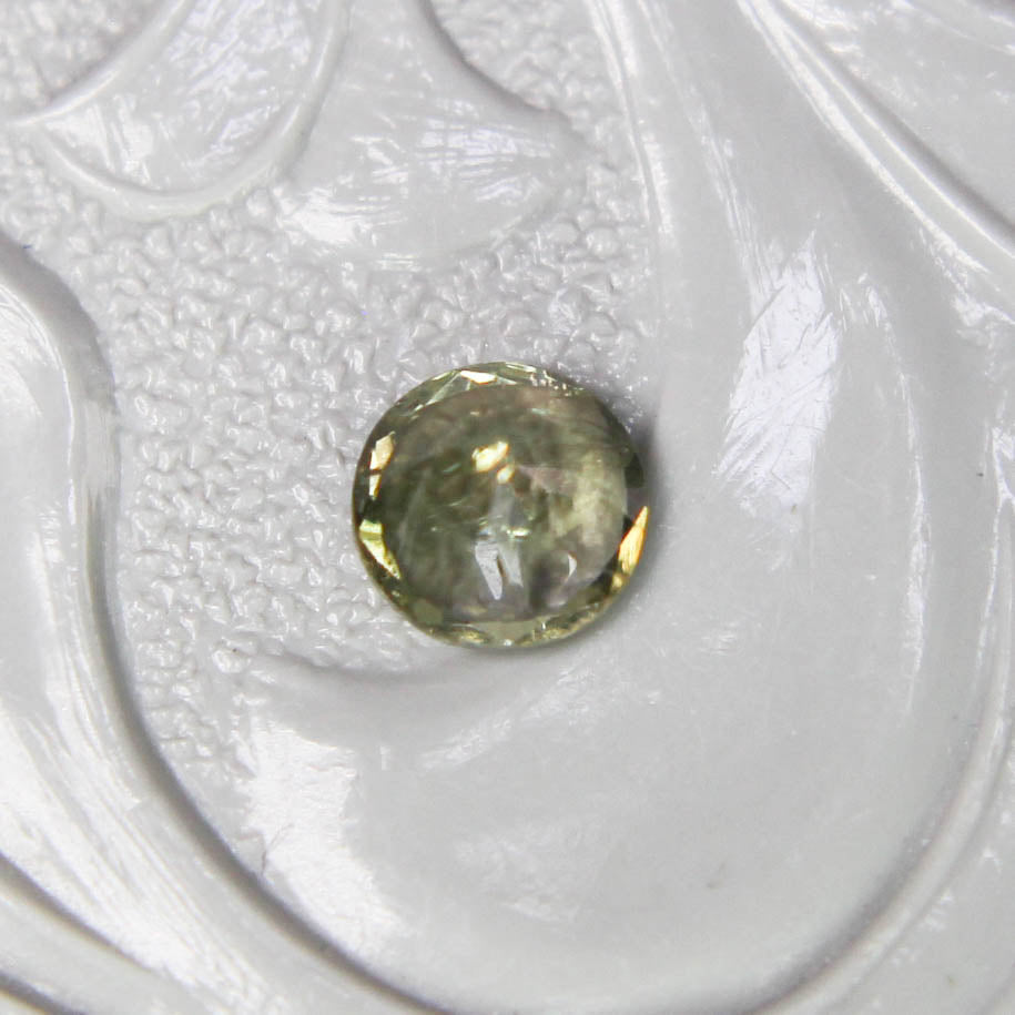 バイカラートルマリン 0.22ct ラウンドカット 3.9mm×3.9mm×2.4mm【MJ3100】