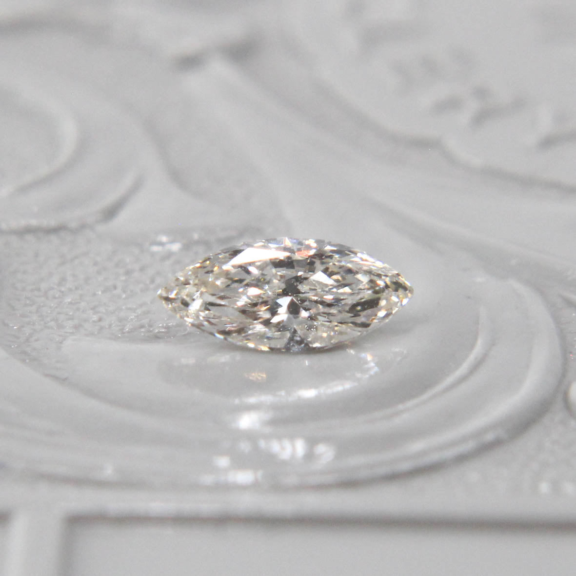 ダイヤモンド 0.21ct マーキスカット 6.2mm×2.9mm×1.8mm【MJ2915】