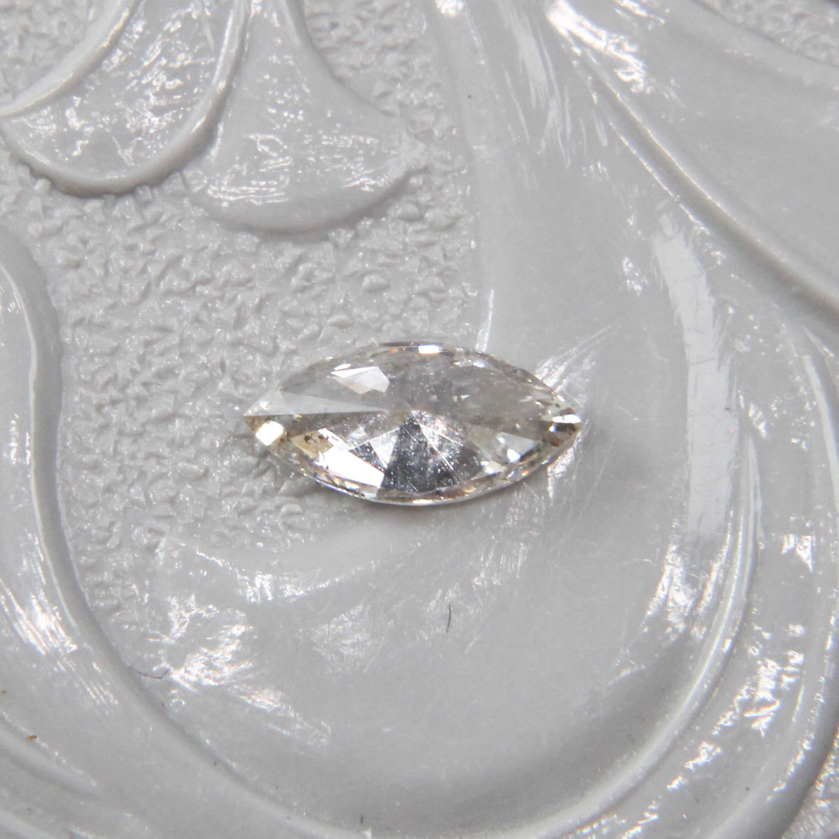 ダイヤモンド 0.18ct マーキスカット 5.8mm×2.8mm×1.7mm【MJ2914】