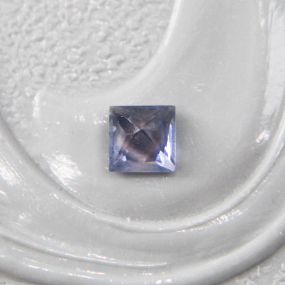 バイカラーサファイア 0.12ct スクエアカット 2.7mm×2.7mm×1.4mm【MJ2987】