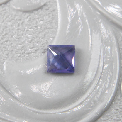 バイカラーサファイア 0.15ct スクエアカット 2.8mm×2.8mm×1.7mm【MJ2992】