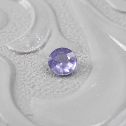 サファイア 0.09ct ラウンドカット 2.7mm×2.7mm×1.4mm【MJ2986】