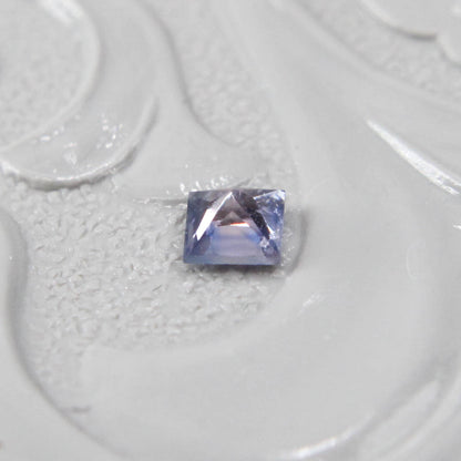 バイカラーサファイア 0.12ct スクエアカット 2.7mm×2.7mm×1.4mm【MJ2987】