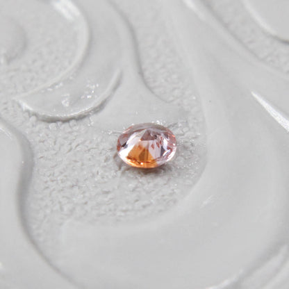 バイカラーサファイア 0.08ct ラウンドカット 2.5mm×2.5mm×1.4mm【MJ2989】