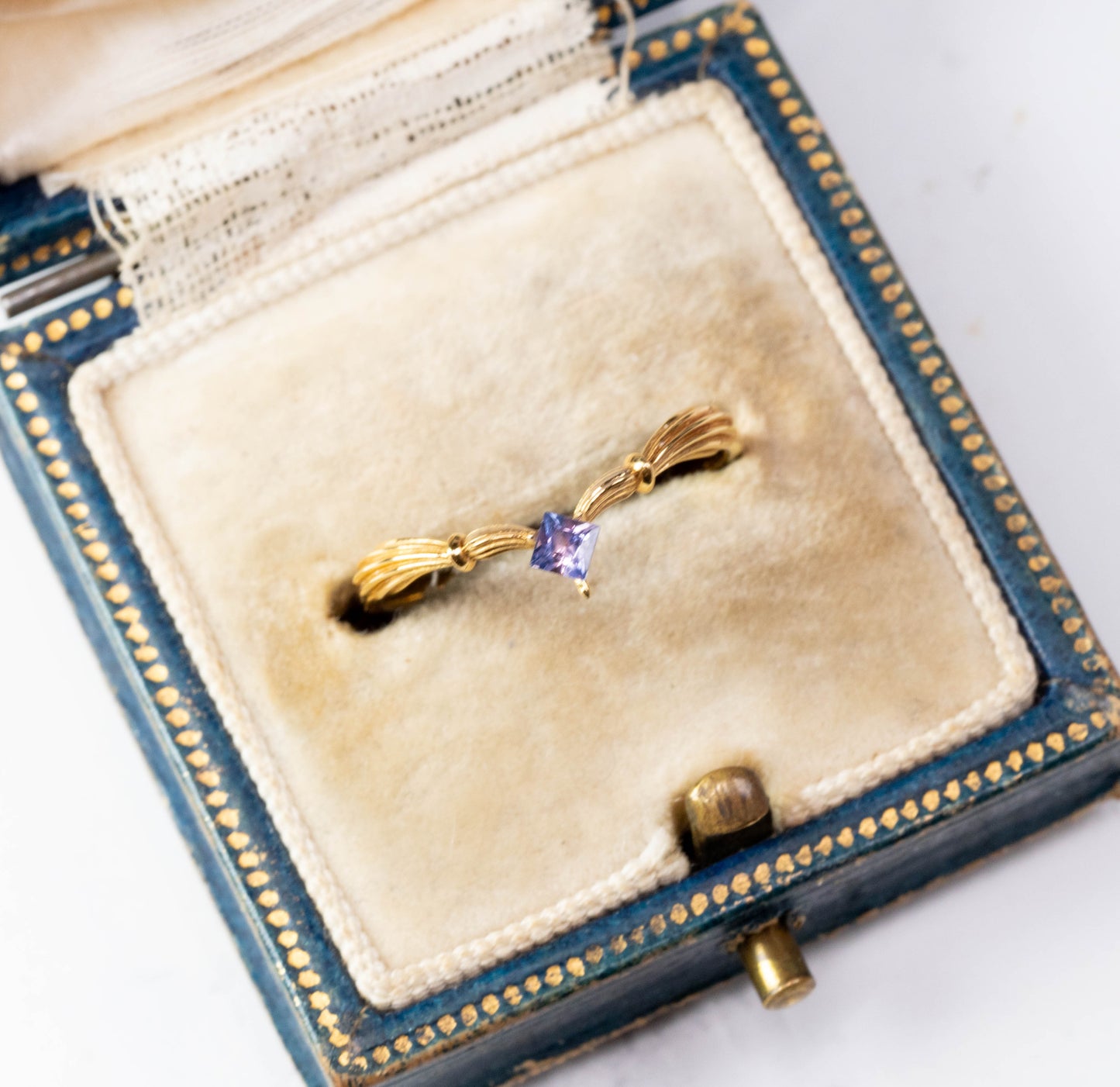 バイカラーサファイア 0.12ct スクエアカット 2.7mm×2.7mm×1.4mm【MJ2987】