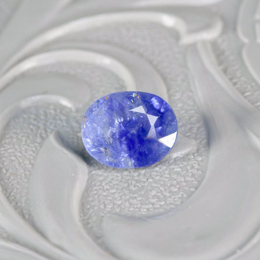 バイカラーサファイア 0.67ct オーバルカット 5.9mm×4.8mm×2.6mm【MJ3116】