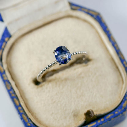 バイカラーサファイア 0.71ct オーバルカット 6.0mm×4.8mm×2.6mm【MJ3115】
