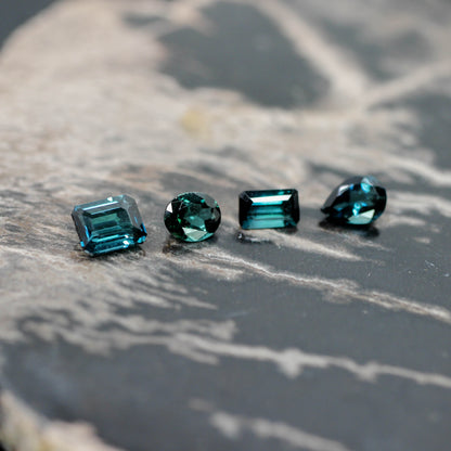 ラグーントルマリン 0.65ct オーバルカット 6.0mm×5.0mm×3.1mm【MJ3130】