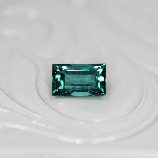 ラグーントルマリン 0.51ct スクエアカット 3.6mm×5.9mm×2.8mm【MJ3123】