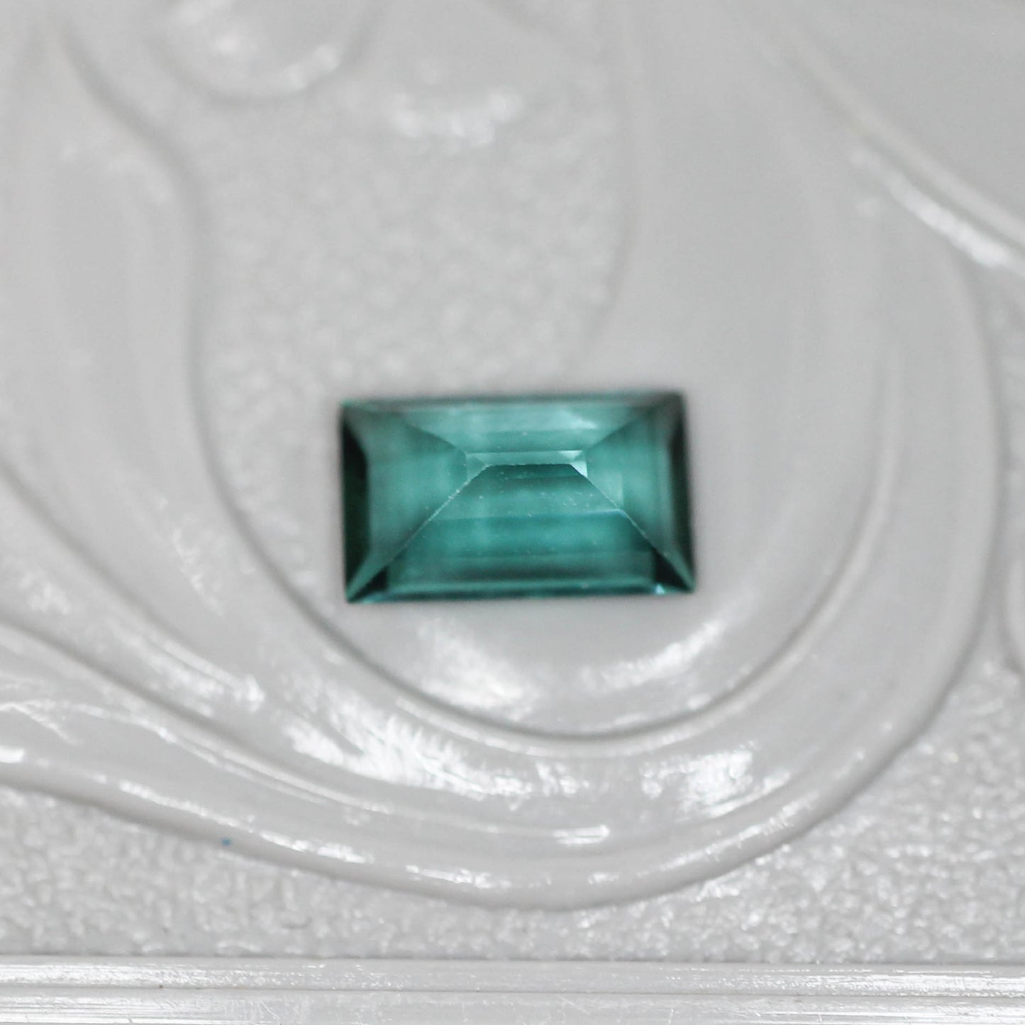 ラグーントルマリン 0.51ct スクエアカット 3.6mm×5.9mm×2.8mm【MJ3123】
