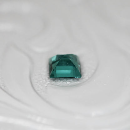 ラグーントルマリン 0.24ct スクエアカット 3.5mm×3.5mm×2.3mm【MJ3124】