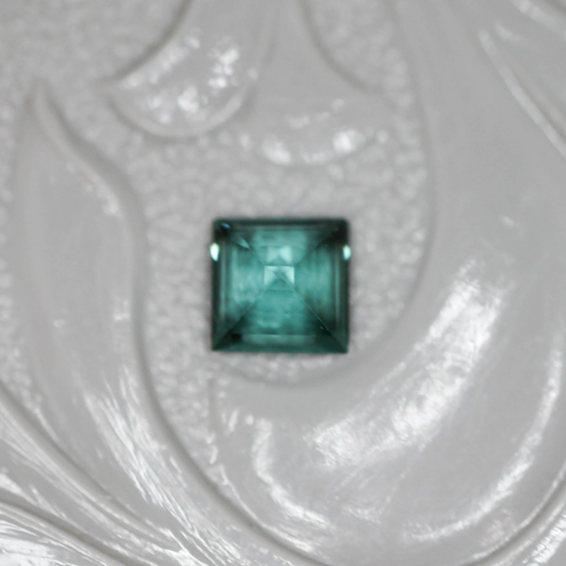 ラグーントルマリン 0.24ct スクエアカット 3.5mm×3.5mm×2.3mm【MJ3124