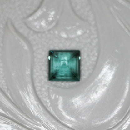 ラグーントルマリン 0.24ct スクエアカット 3.5mm×3.5mm×2.3mm【MJ3124】