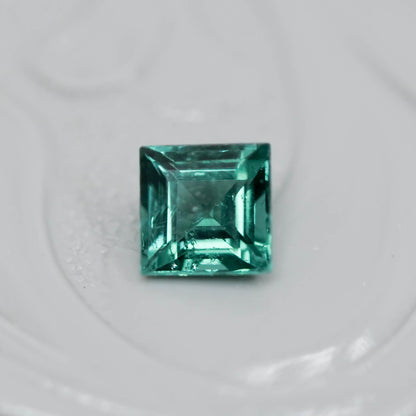 ラグーントルマリン 0.33ct スクエアカット 3.9mm×3.9mm×2.6mm【MJ3125】