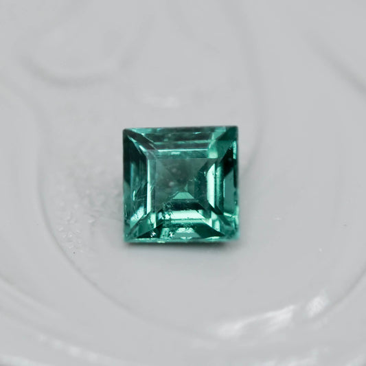 ラグーントルマリン 0.33ct スクエアカット 3.9mm×3.9mm×2.6mm【MJ3125】