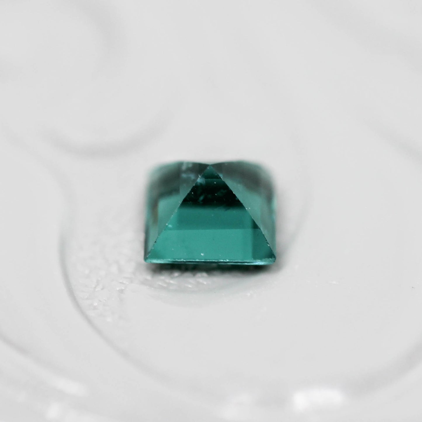 ラグーントルマリン 0.33ct スクエアカット 3.9mm×3.9mm×2.6mm【MJ3125】
