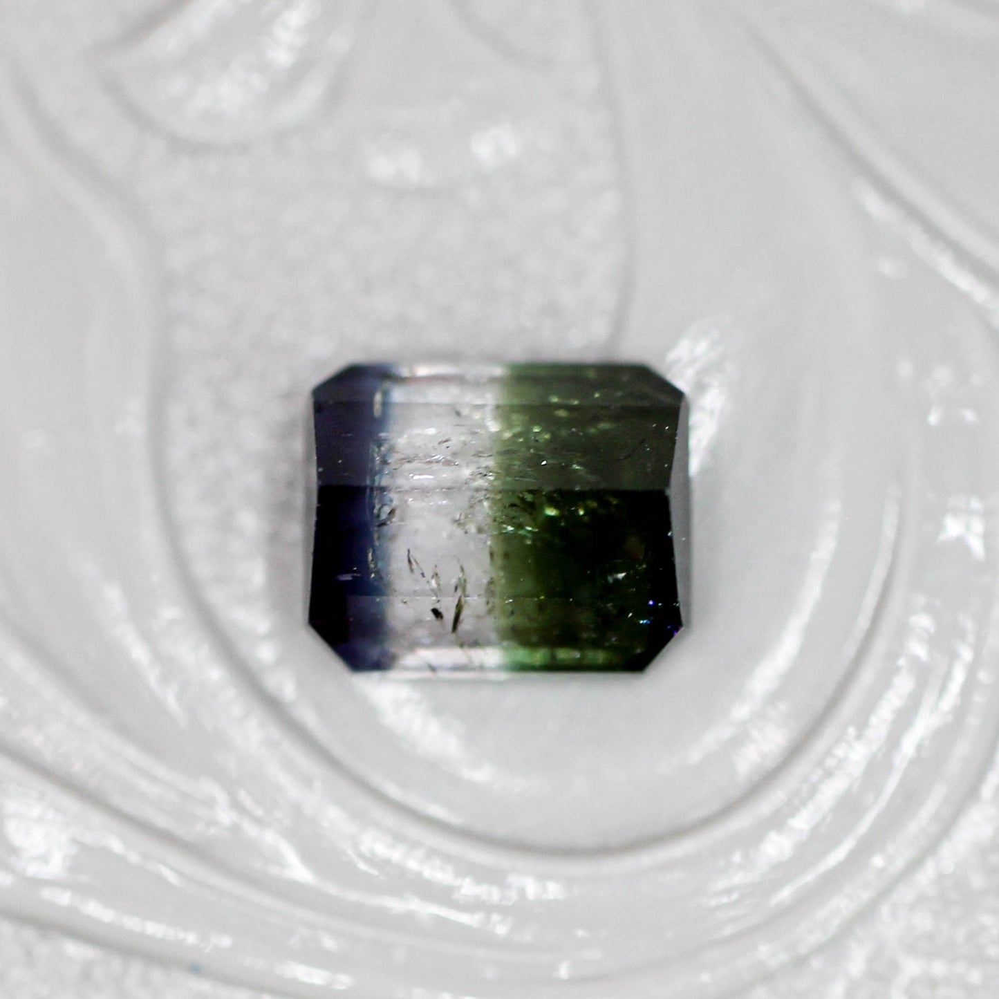 パーティーカラードトルマリン 0.98ct エメラルドカット 6.1mm×4.9mm×3.2mm【MJ3141】