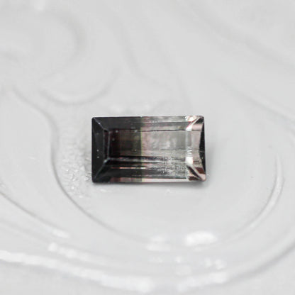 バイカラートルマリン 0.50ct スクエアカット 6.0mm×3.5mm×2.5mm【MJ3144】