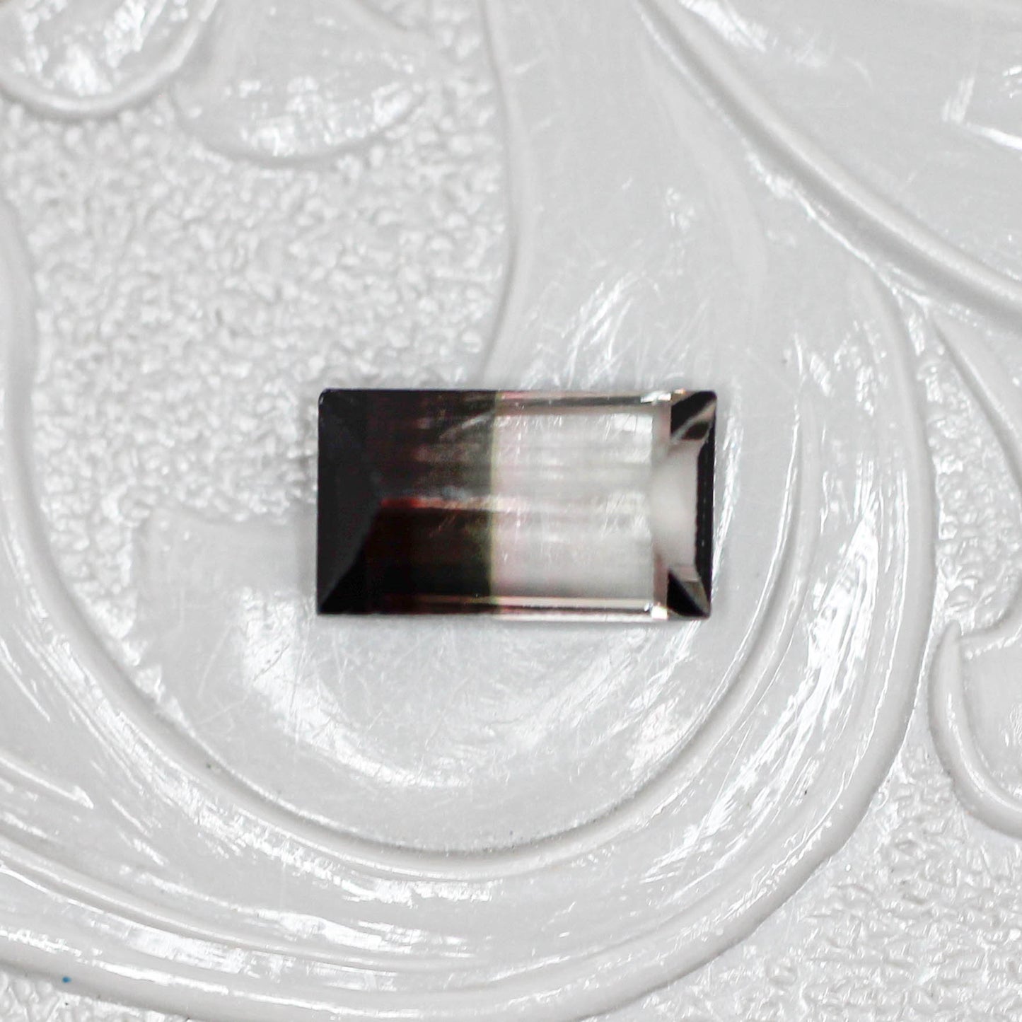 バイカラートルマリン 0.50ct スクエアカット 6.0mm×3.5mm×2.5mm【MJ3144】