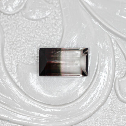 バイカラートルマリン 0.50ct スクエアカット 6.0mm×3.5mm×2.5mm【MJ3144】