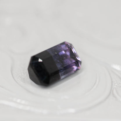 バイカラートルマリン 1.19ct エメラルドカット 7.8mm×4.4mm×3.7mm【MJ3145】