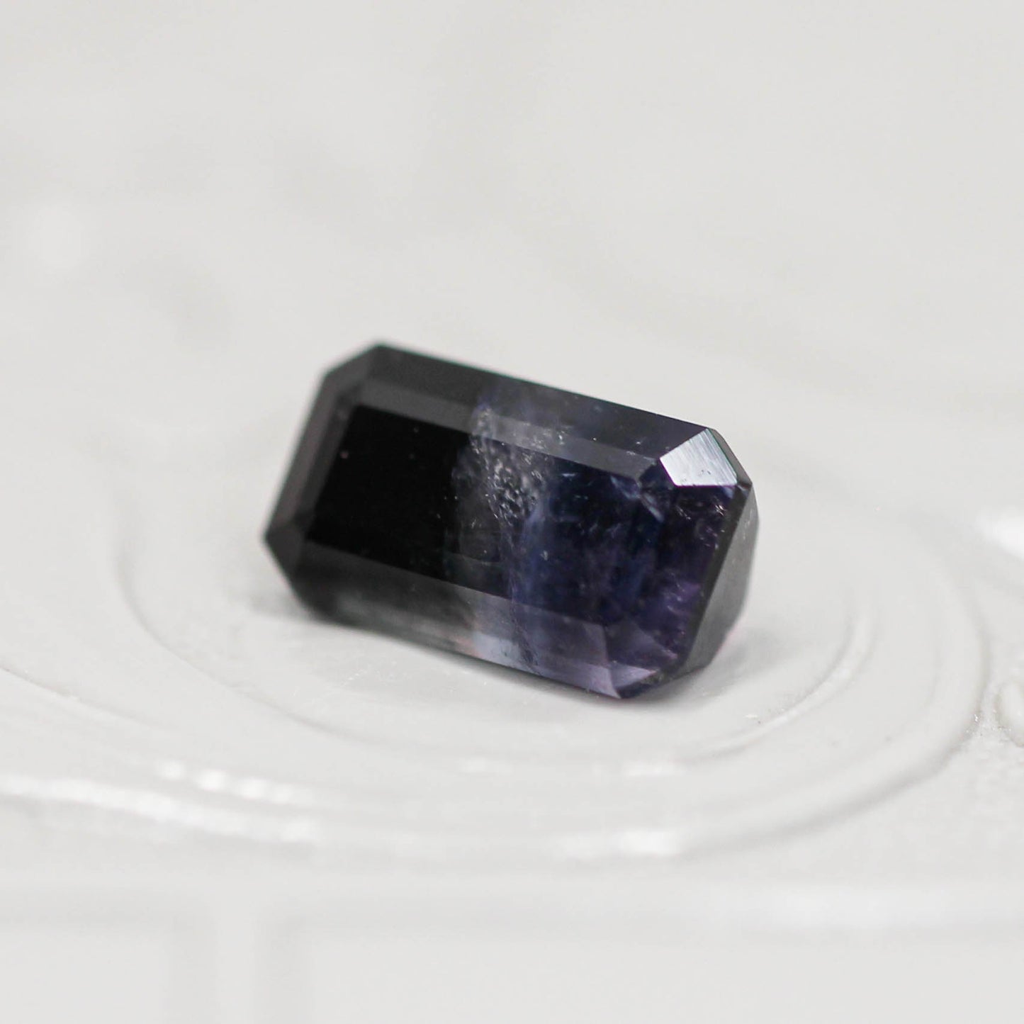 バイカラートルマリン 1.17ct エメラルドカット 7.7mm×4.5mm×3.6mm【MJ3146】