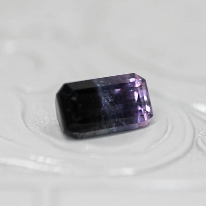 バイカラートルマリン 1.17ct エメラルドカット 7.7mm×4.5mm×3.6mm【MJ3146】