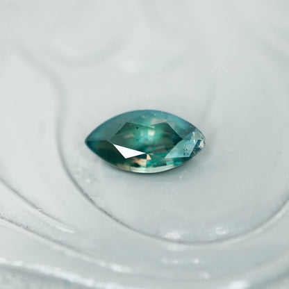 アレキサンドライト 0.25ct マーキスカット 5.7mm×3.0mm×2.0mm【MJ3147】