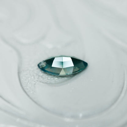 アレキサンドライト 0.25ct マーキスカット 5.7mm×3.0mm×2.0mm【MJ3147】