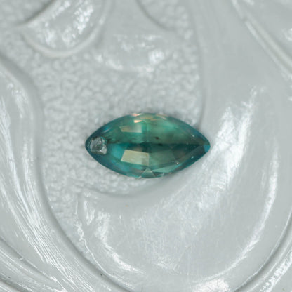 アレキサンドライト 0.25ct マーキスカット 5.7mm×3.0mm×2.0mm【MJ3147】