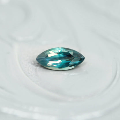 アレキサンドライト 0.20ct マーキスカット 5.5mm×2.6mm×1.9mm【MJ3149】