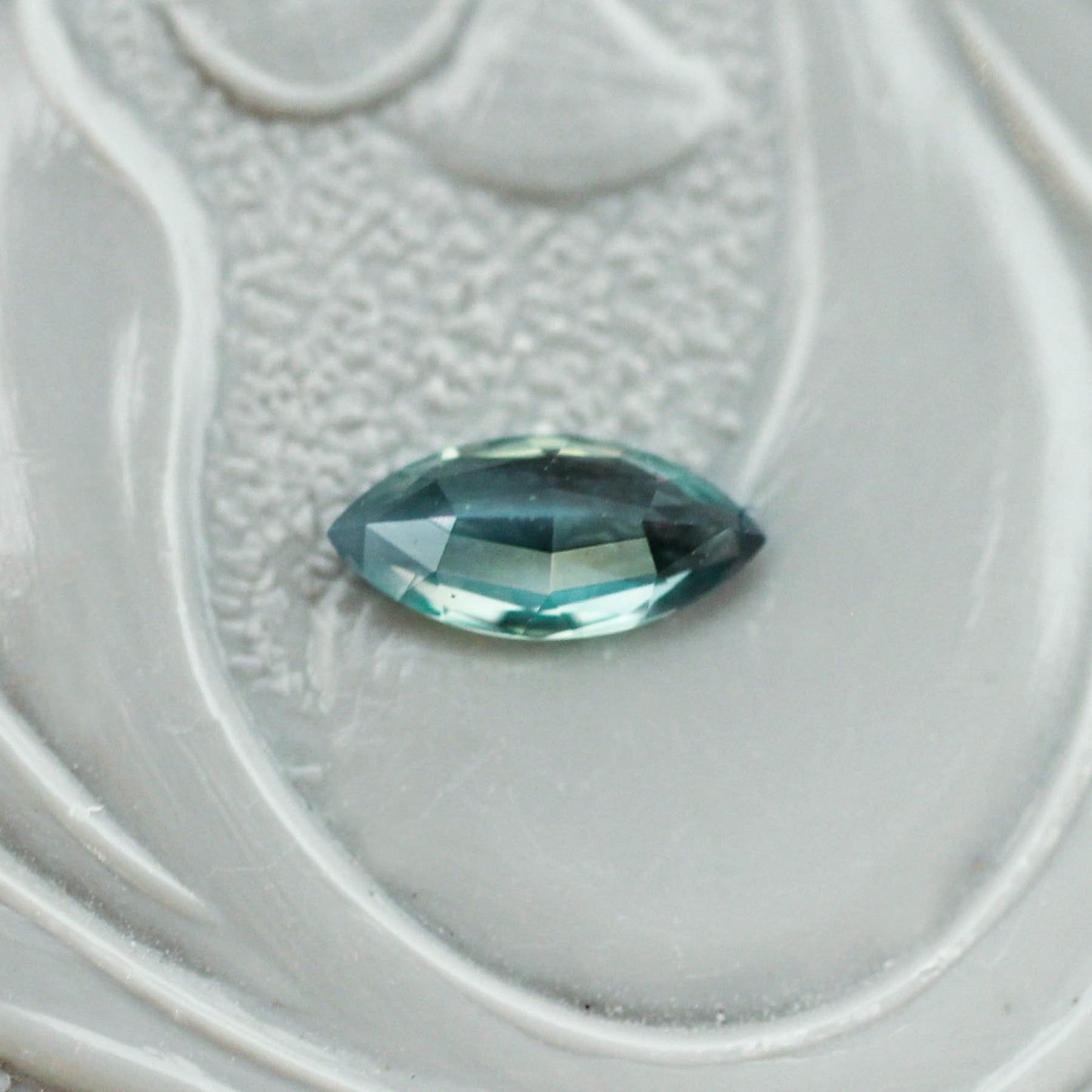 アレキサンドライト 0.20ct マーキスカット 5.5mm×2.6mm×1.9mm【MJ3149】