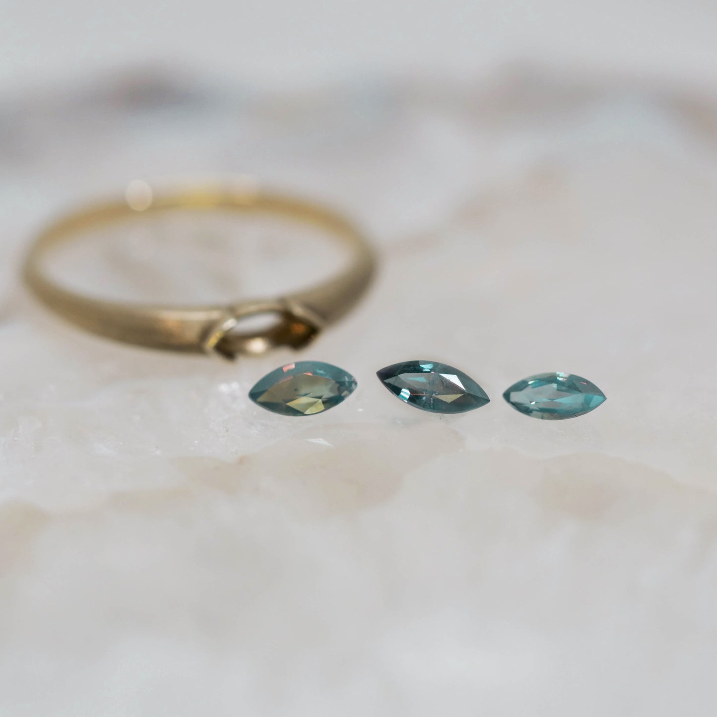 アレキサンドライト 0.21ct マーキスカット 6.0mm×2.6mm×1.8mm【MJ3148】