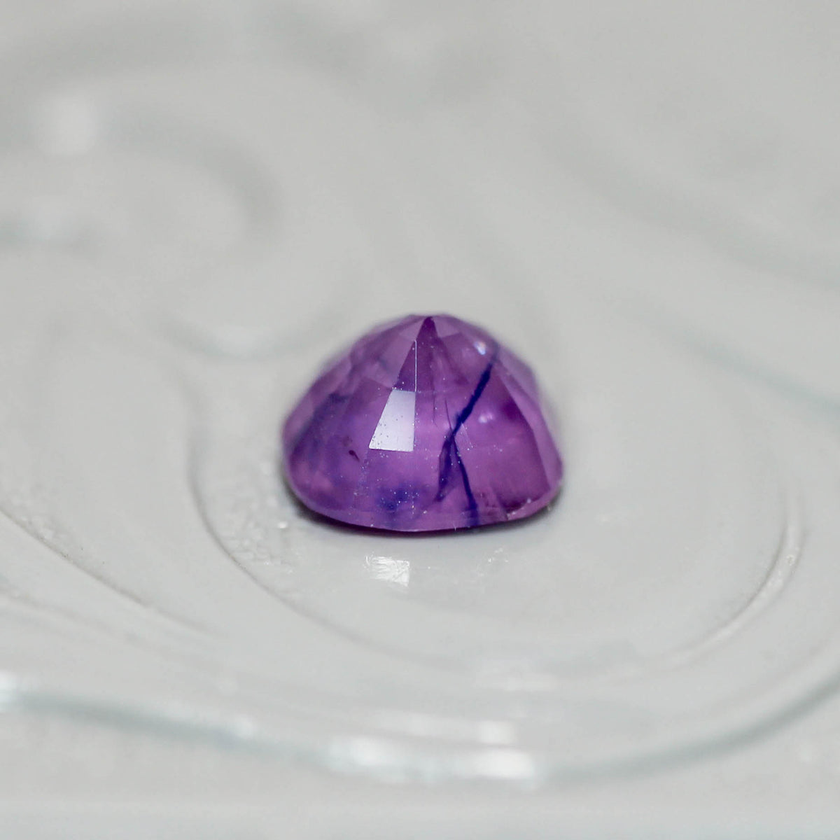 シルキーサファイア 1.06ct クッションカット 5.6mm×5.3mm×3.7mm【MJ3152】