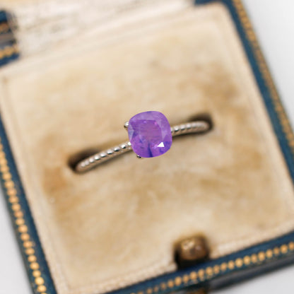 シルキーサファイア 1.06ct クッションカット 5.6mm×5.3mm×3.7mm【MJ3152】