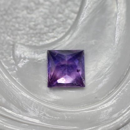 サファイア 0.19ct スクエアカット 3.1mm×3.1mm×2.2mm【MJ2691】