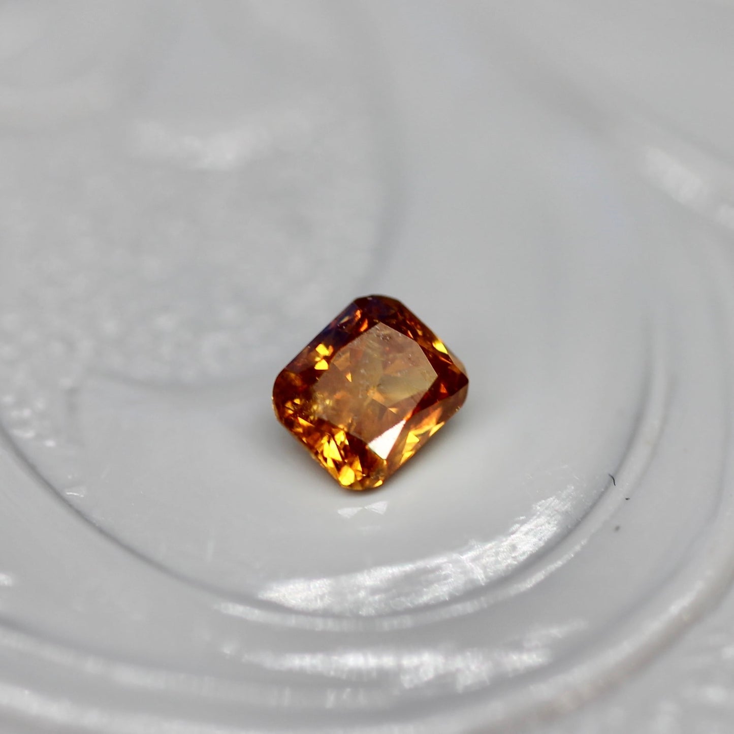 ブラウンダイヤモンド 0.115ct クッションカット 3.1mm×2.2mm×1.6mm【MJ2624】