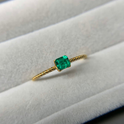 エメラルドカット エメラルド 0.19ct 3.8mm×3.2mm-2.1mm 【MJ2474】