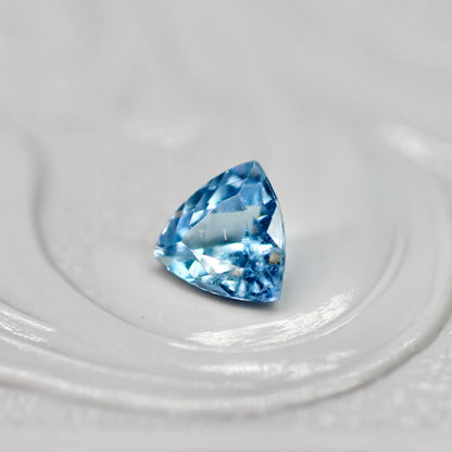 タトゥーアクアマリン 0.26ct トリリアントカット 4.6mm×4.6mm×2.9mm【MJ2671】