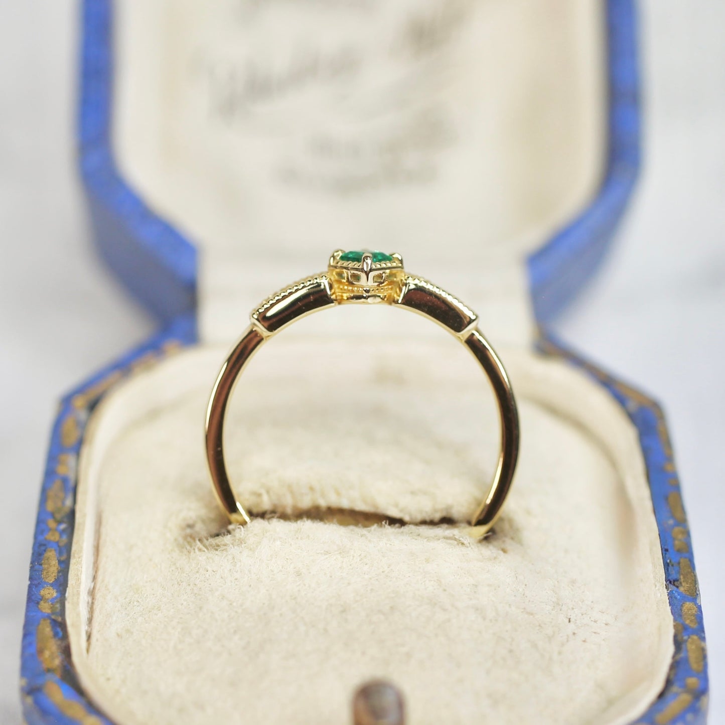 エメラルド 0.07ct ダイヤモンド 計0.03ct プリンセスカット K18YG ミルフレーム×シグナルアーム【MJ2848】