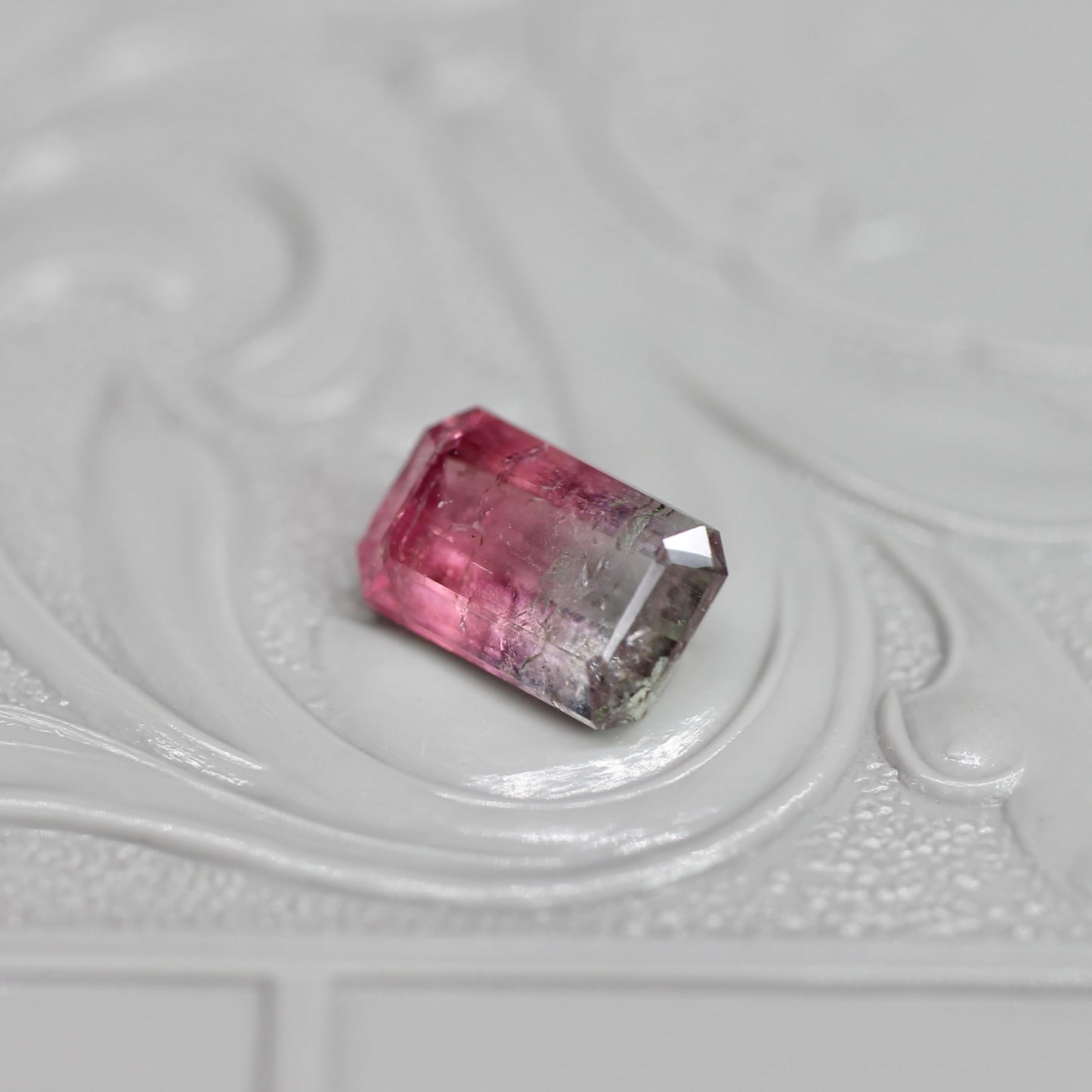 バイカラートルマリン 1.19ct エメラルドカット 7.8mm×5.0mm×3.4mm【MJ2655】