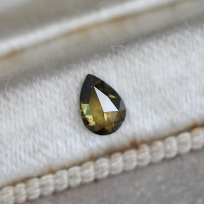 ペアシェイプカット ナチュラルダイヤモンド 0.180ct 4.6mm×3.1mm-1.5mm 【MJ2480】