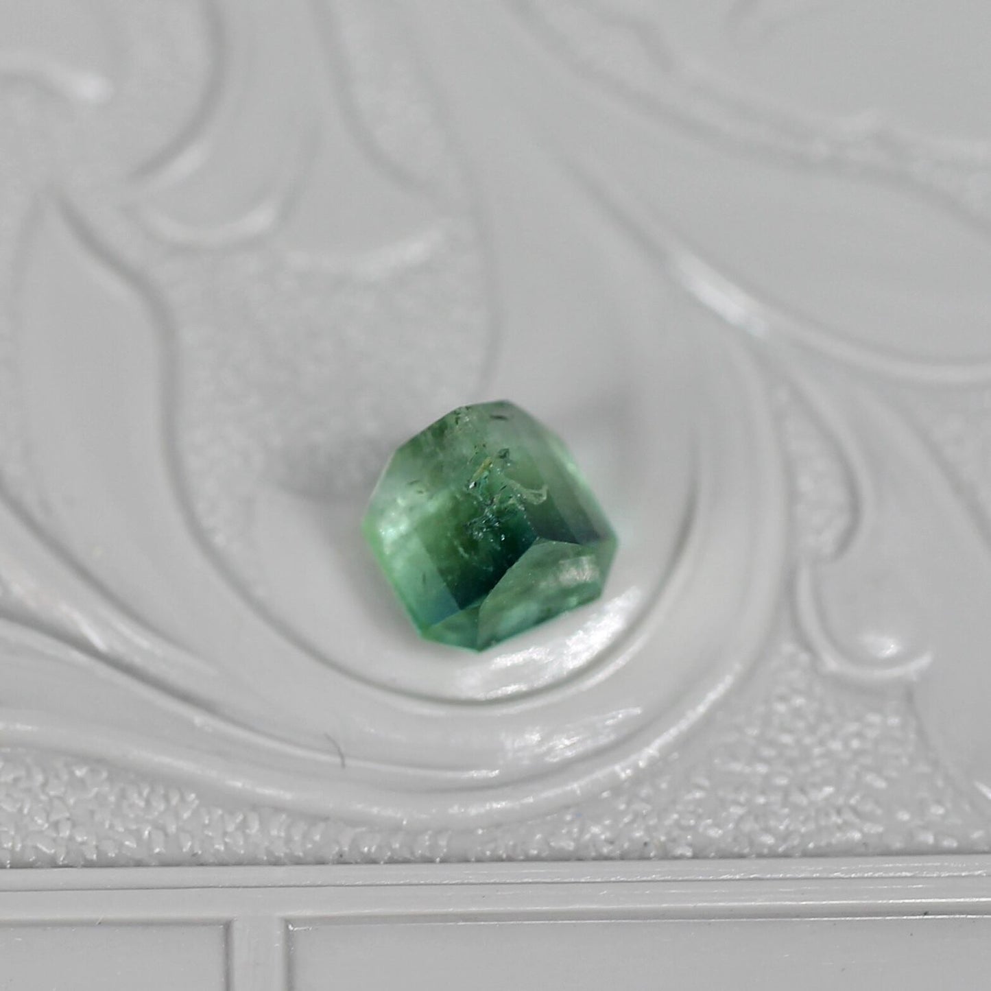 エメラルドカット バイカラートルマリン 0.88ct 4.6mm×4.3mm-4.0mm 【MJ2519】