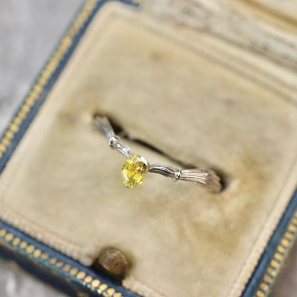 モンタナサファイア 0.26ct オーバルカット 3.8mm×2.7mm×1.9mm  【MJ2633】